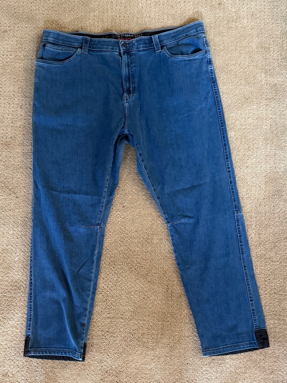 Wrangler Men's Jeans 42 x 30 w/black accent at bottom of each back leg